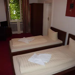 Pensión Kima, Berlín