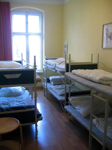 Sleep Cheap Hostel Berlín