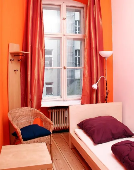 Sleep Cheap Hostel Berlín Německo