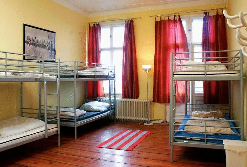 Sleep Cheap Hostel Berlín